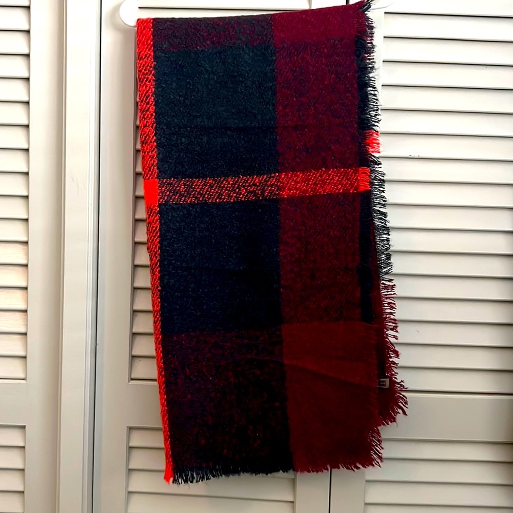 100% Acrylic, Plaid Blanket Scarf